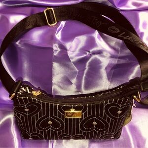 🖤 Betsey Johnson handbag